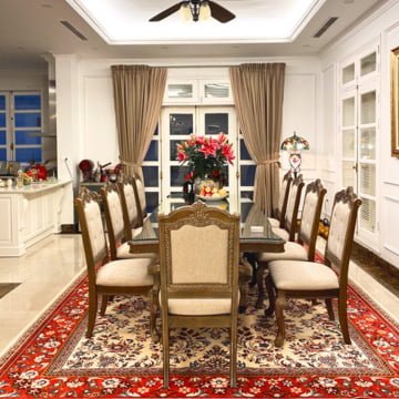 phòng ăn trải thảm